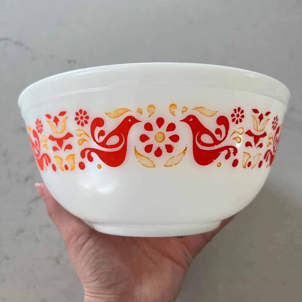 Description: Vintage Pyrex #403 Friendship Birds